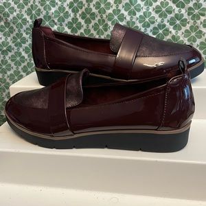 NWOT Laca Ferri Deep Burgundy Colored Womans Loafers!!